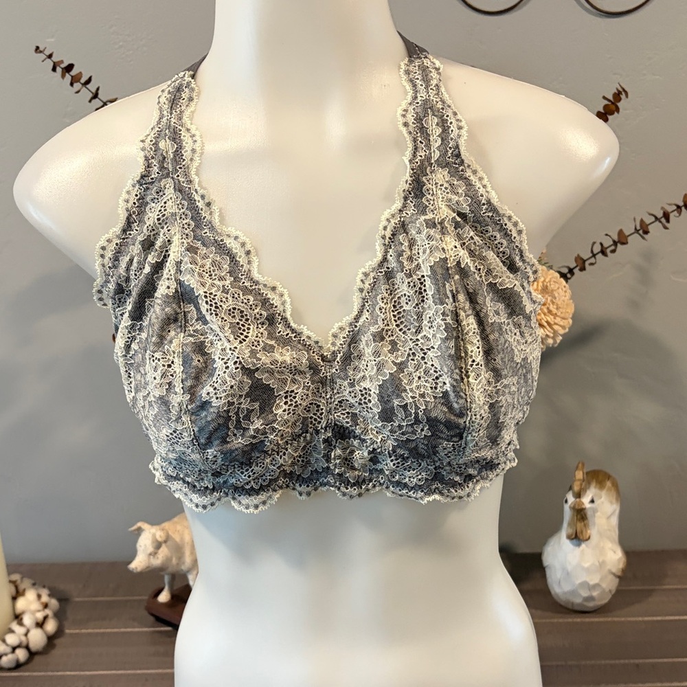 Felina Lace-Trim Bralette in Gray and Cream